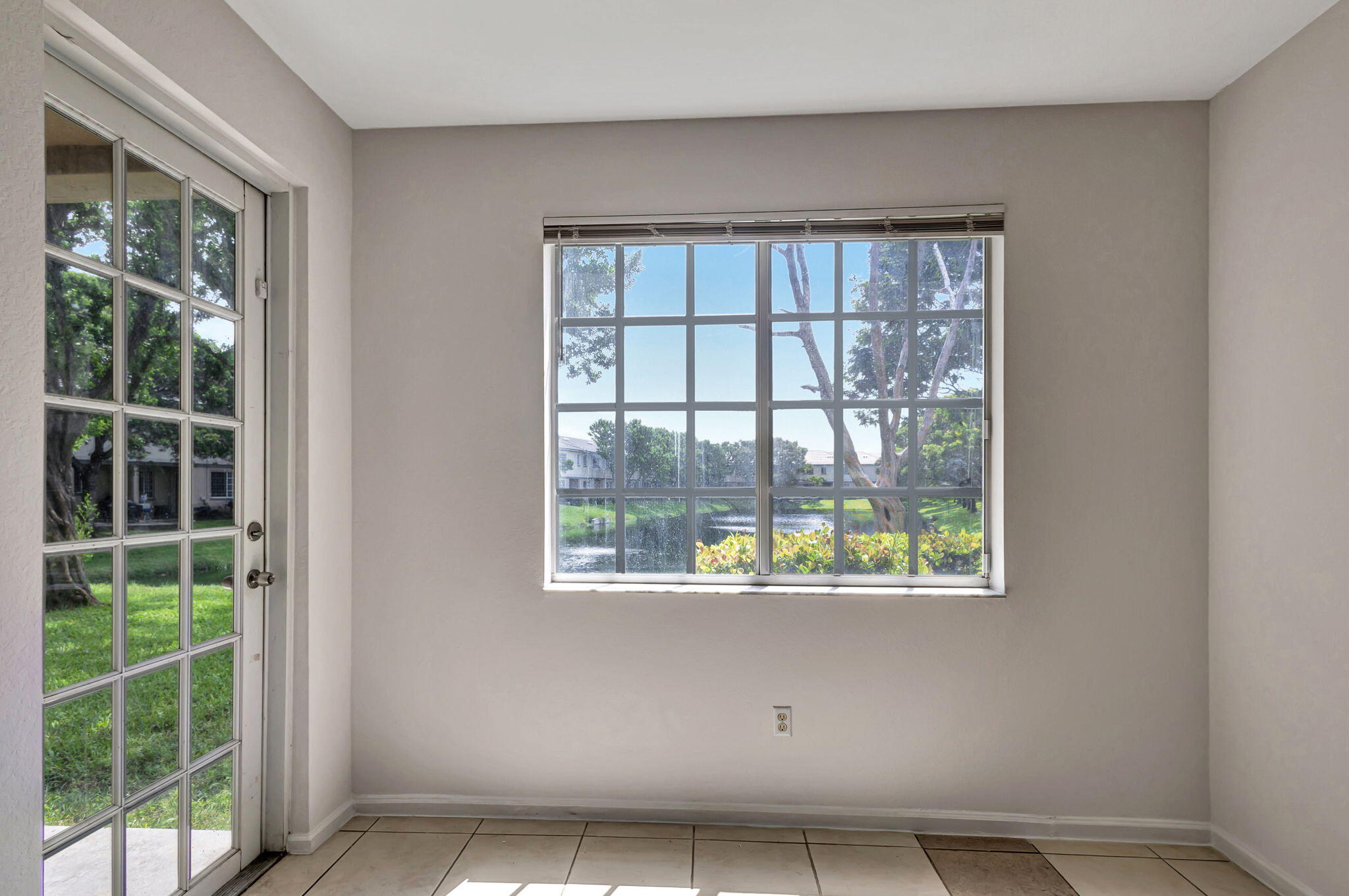 2025 Island Drive Riviera Beach, FL 33404 - Photo 8 of 46 a view of an empty room with a window