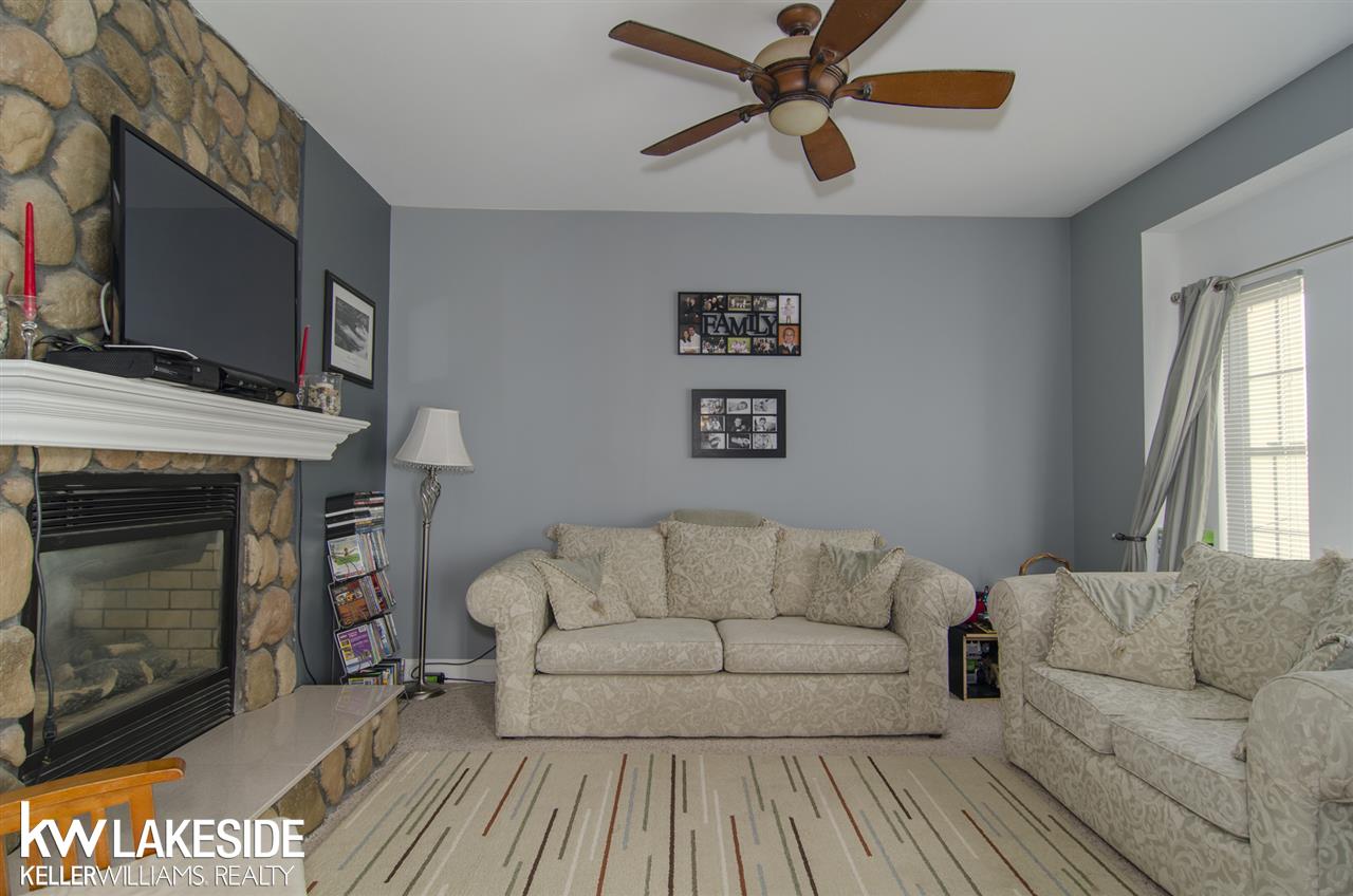 61 Palms Road Columbus, MI 48063 - Photo 4 of 45