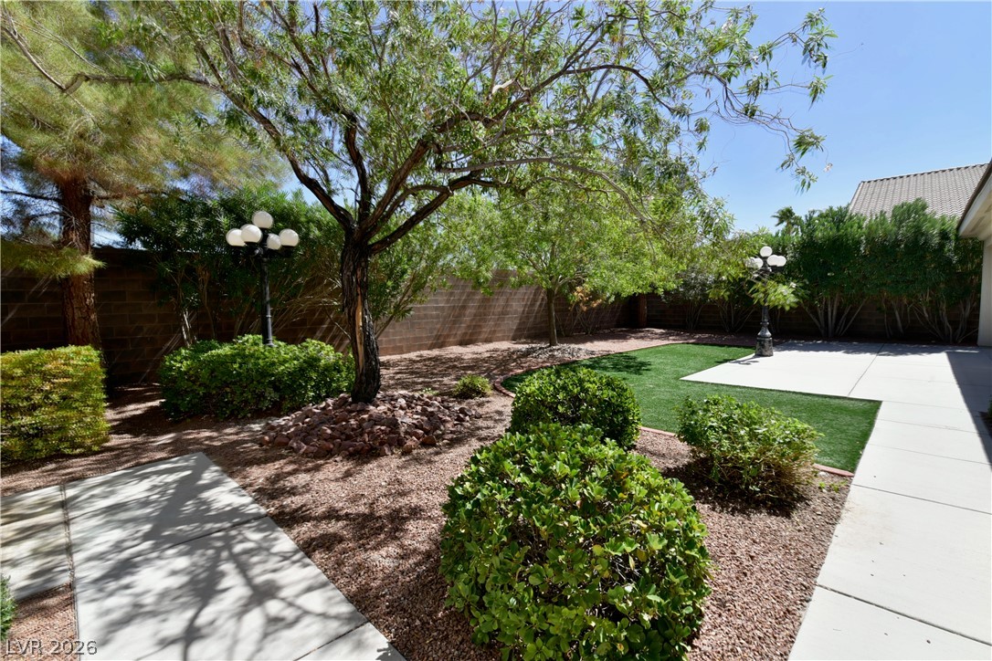 10152 Hailey Lynne Road Las Vegas, NV 89183 - Photo 45 of 51