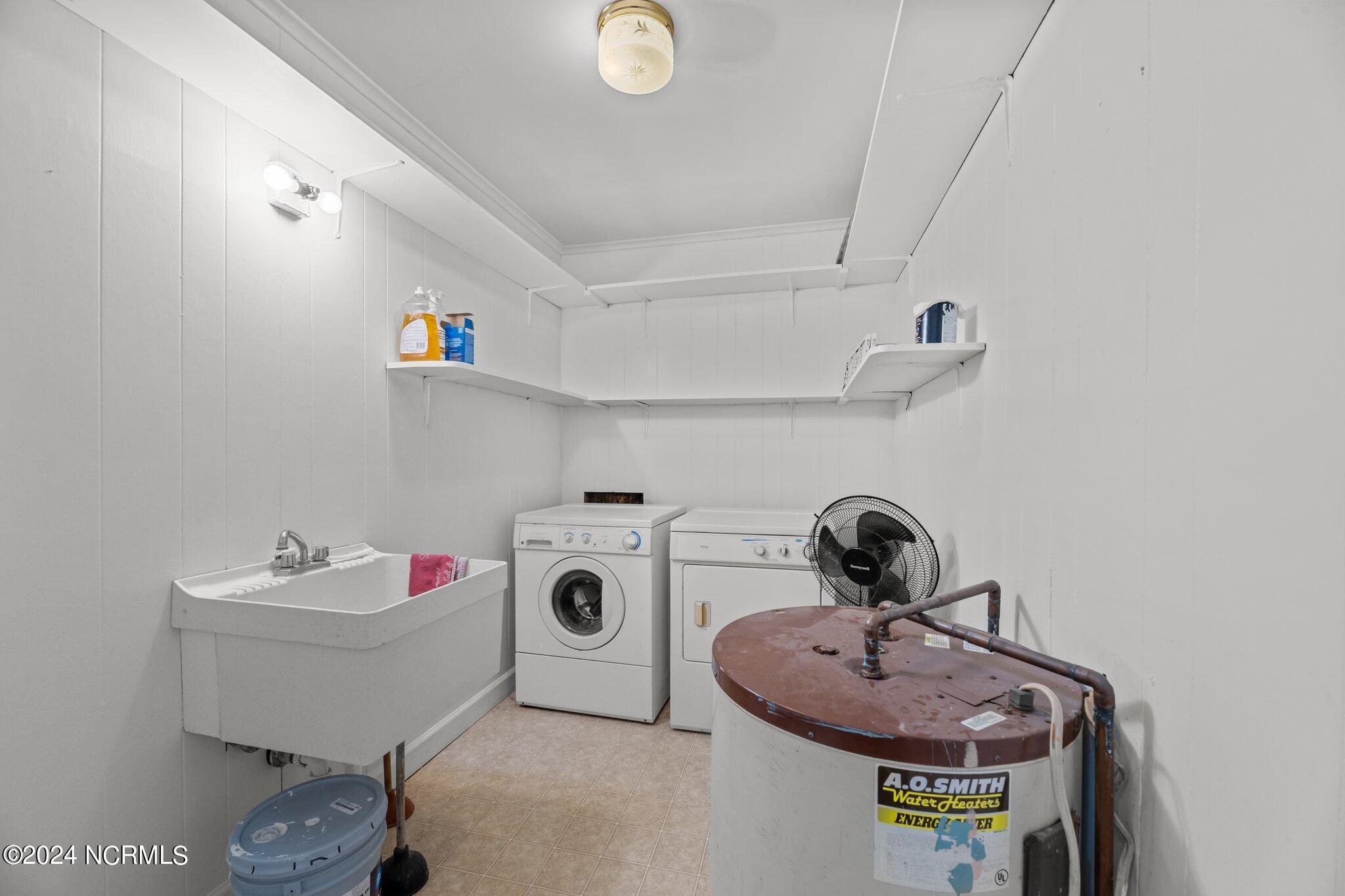 135 Antioch Road New Bern, NC 28560 - Photo 25 of 47 laundry