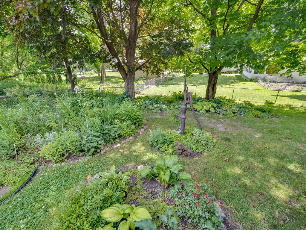 5932 Decatur Avenue North New Hope, MN 55428 - Photo 22 of 26