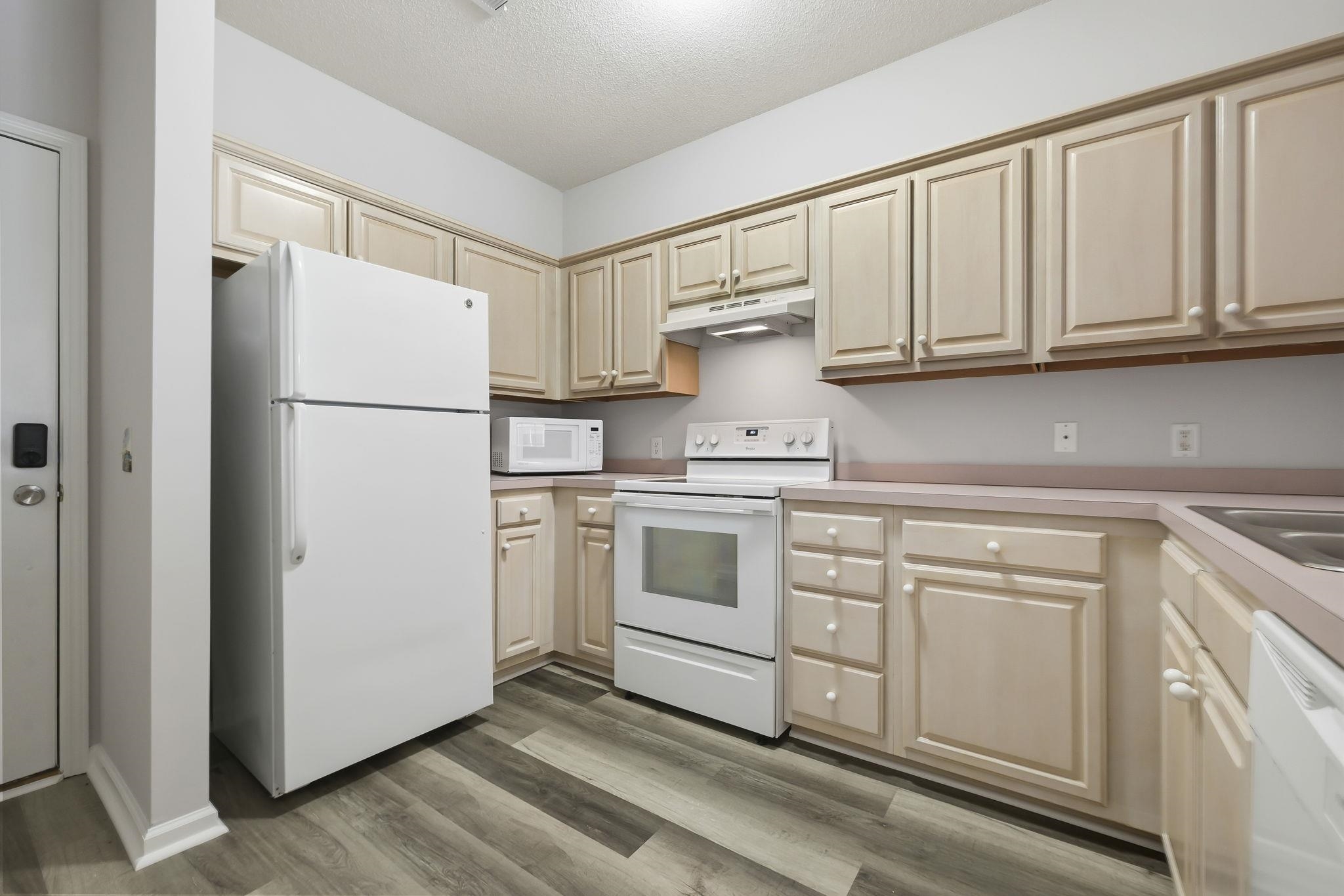 7309 Sweetwater Boulevard, Unit 9 Murrells Inlet, SC 29576 - Photo 7 of 47