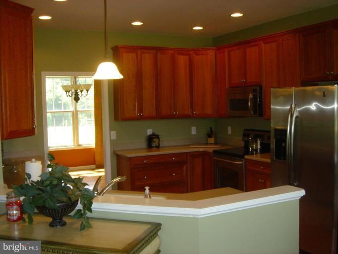 44622 Three Coves Road Hollywood, MD 20636 - Photo 8 of 19 Kitchen