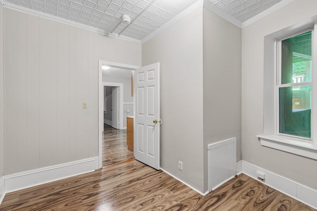 55 Chestnut Street, Unit 1 Holyoke, MA 01040 - Photo 9 of 20