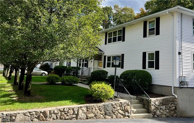 $2,000 | 361 Privilege Street, Unit 2L, Woonsocket, RI 02895