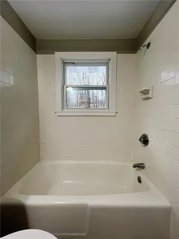 $2,000 | 361 Privilege Street, Unit 2L, Woonsocket, RI 02895