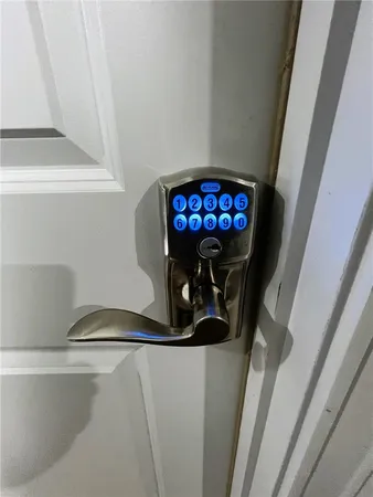 $1,800 | 361 Privilege Street, Unit 2L, Woonsocket, RI 02895