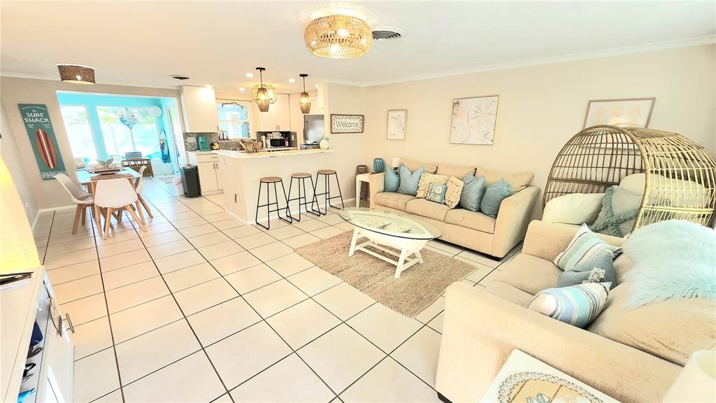 1027 Sunrise Road Venice, FL 34293 - Photo 8 of 53 Gallery Image 8