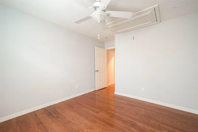 $2,850 | 5530 Kansas Street, Houston, TX 77007