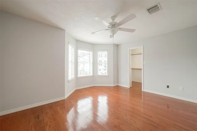 $2,850 | 5530 Kansas Street, Houston, TX 77007