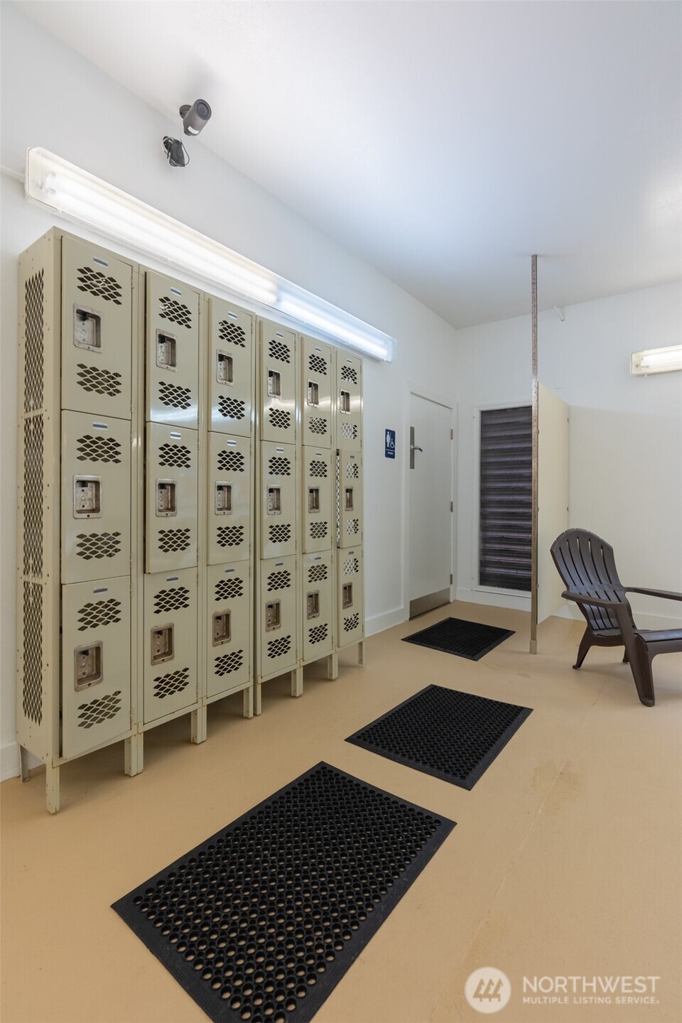 1010 Maple Lane Maple Falls, WA 98266 - Photo 34 of 40 a view of a livingroom with a chair and a potted plant