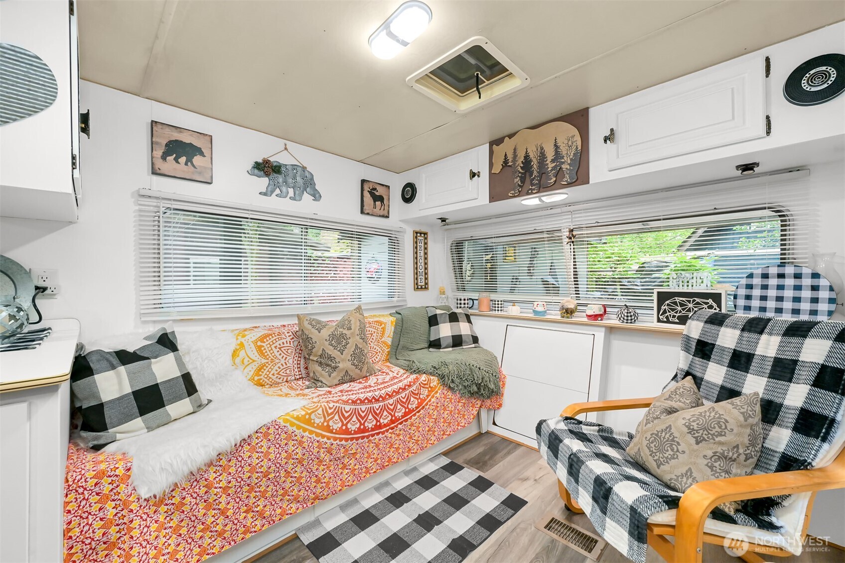 1010 Maple Lane Maple Falls, WA 98266 - Photo 7 of 40 a living room with furniture and a window