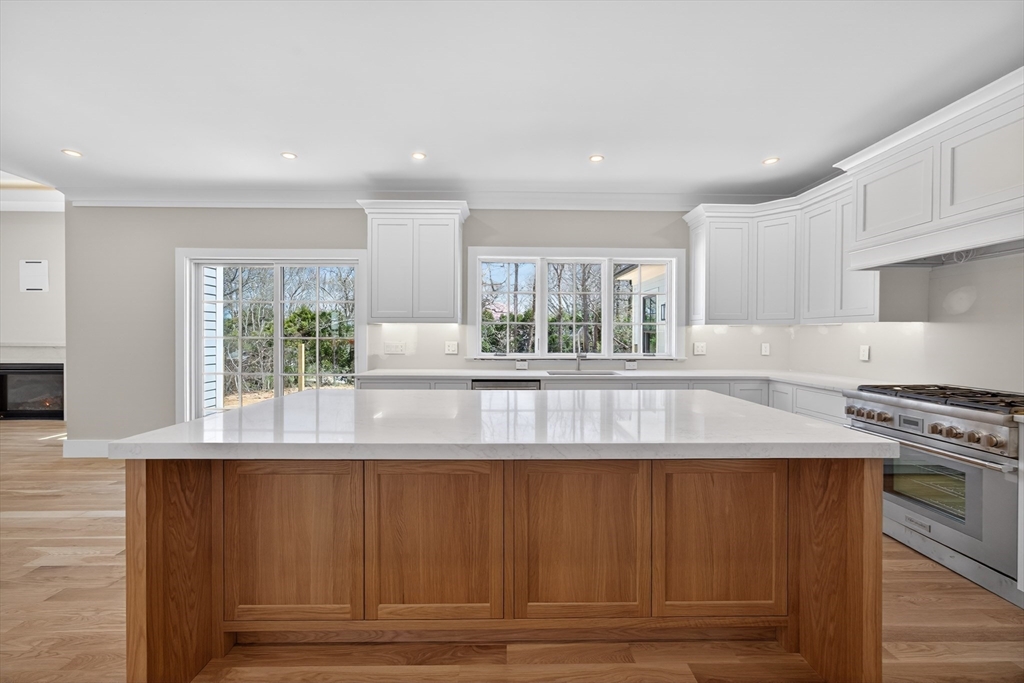 124 Old Jail Lane Barnstable, MA 02630 - Photo 11 of 39