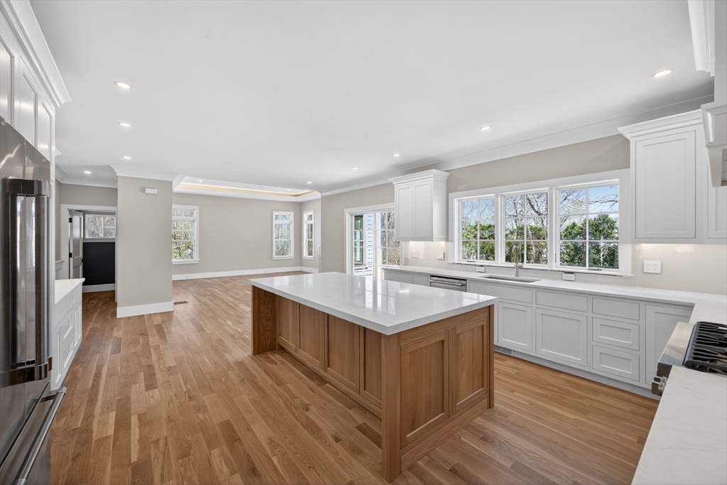 124 Old Jail Lane Barnstable, MA 02630 - Photo 9 of 39