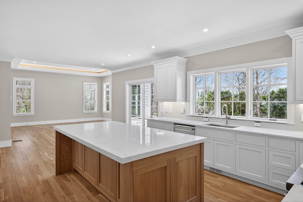124 Old Jail Lane Barnstable, MA 02630 - Photo 10 of 39