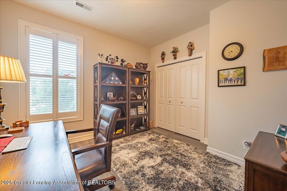 3961 Mustang Road East Lansing, MI 48823 - Photo 24 of 37 26-DSC06855-HDR