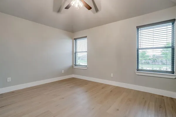 $2,350 | 836 Mesa Vista Drive, Crowley, TX 76036