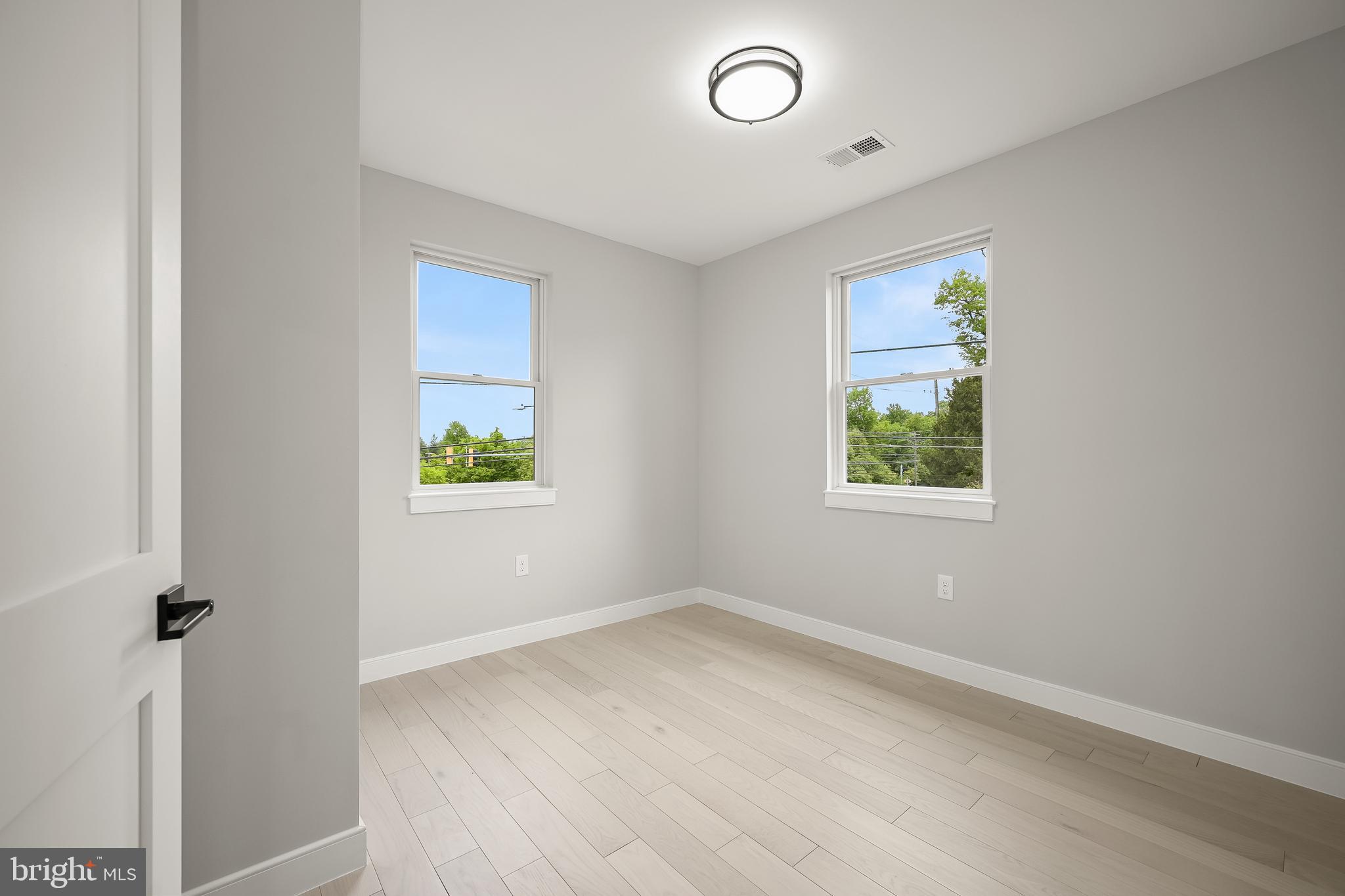 601 Ray Drive Silver Spring, MD 20910 - Photo 43 of 70