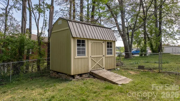 $199,900 | 715 Main Street, Hudson, NC 28638