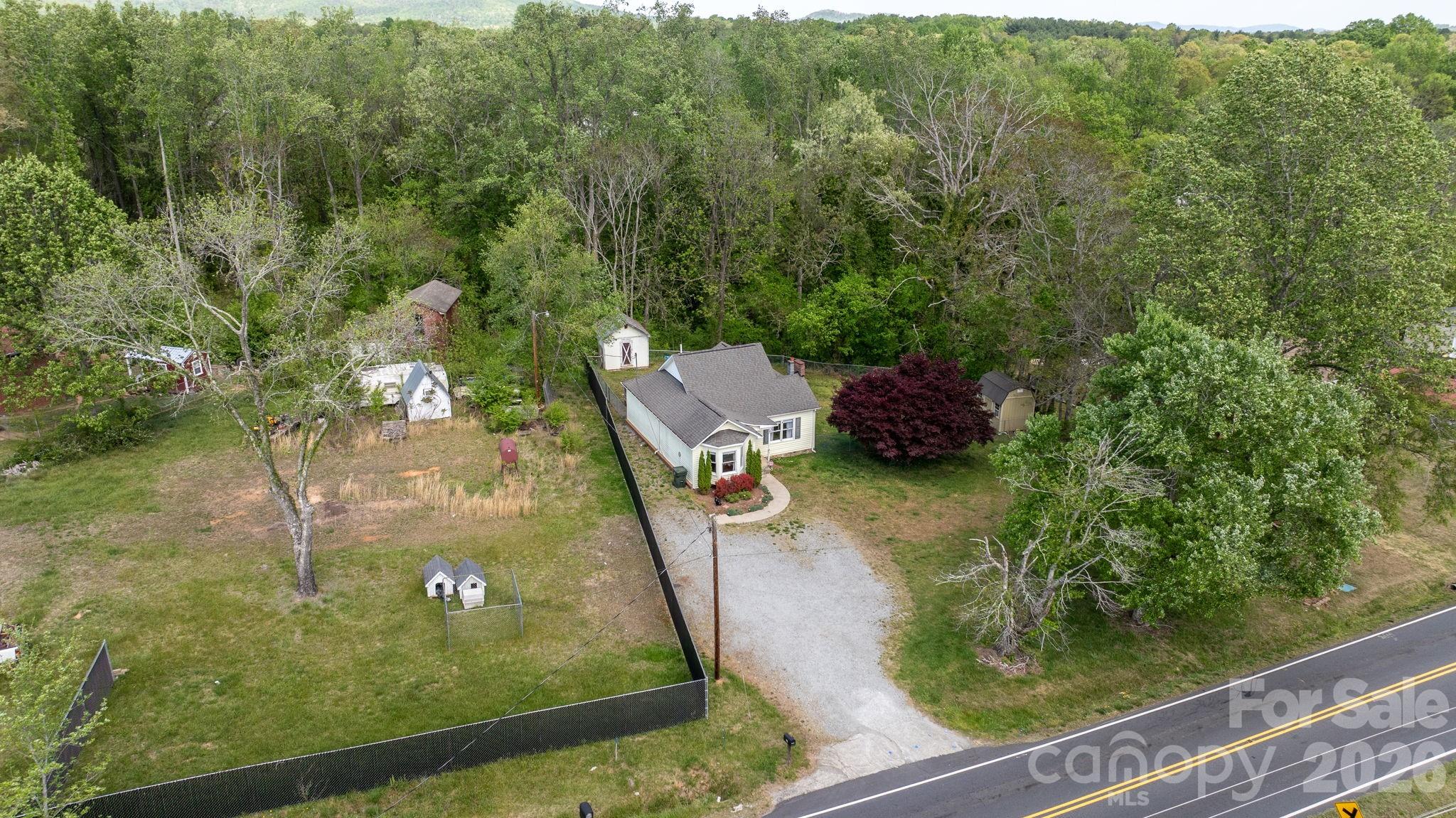 715 Main Street Hudson, NC 28638 - Photo 24 of 26 an aerial view of a garden
