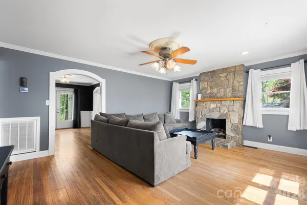 $199,900 | 715 Main Street, Hudson, NC 28638