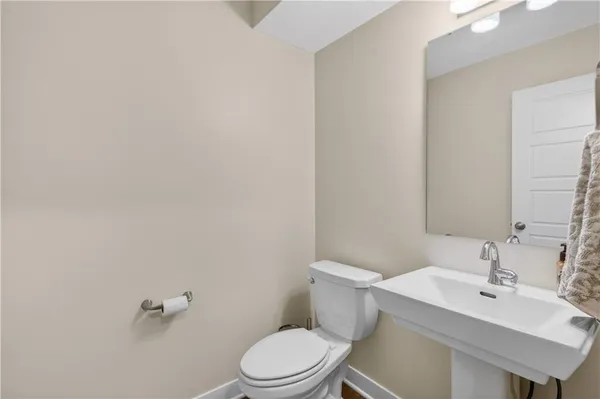 $433,000 | 408 Woodview Drive, Raymore, MO 64083