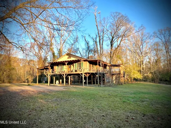 $365,000 | 4060 Highway 24, Liberty, MS 39645