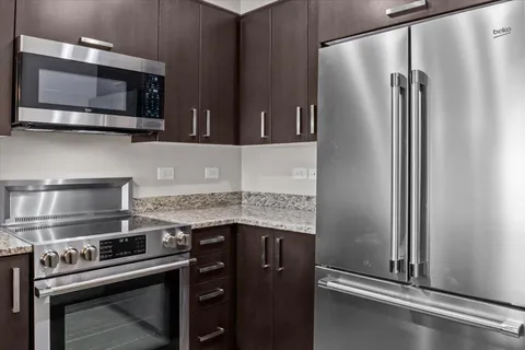 $400,000 | 1510 Demonbreun Street, Unit 512, Nashville, TN 37203