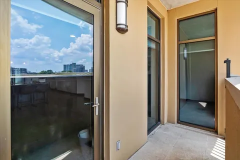 $475,000 | 1510 Demonbreun Street, Unit 512, Nashville, TN 37203