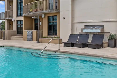 $400,000 | 1510 Demonbreun Street, Unit 512, Nashville, TN 37203