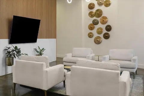 $400,000 | 1510 Demonbreun Street, Unit 512, Nashville, TN 37203