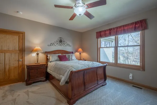 $650,000 | 2221 Greenfield Drive East, Northfield, MN 55057