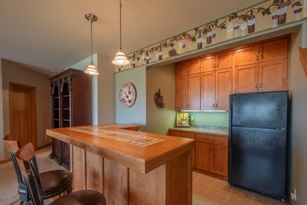 $650,000 | 2221 Greenfield Drive East, Northfield, MN 55057