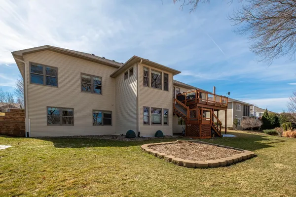 $650,000 | 2221 Greenfield Drive East, Northfield, MN 55057