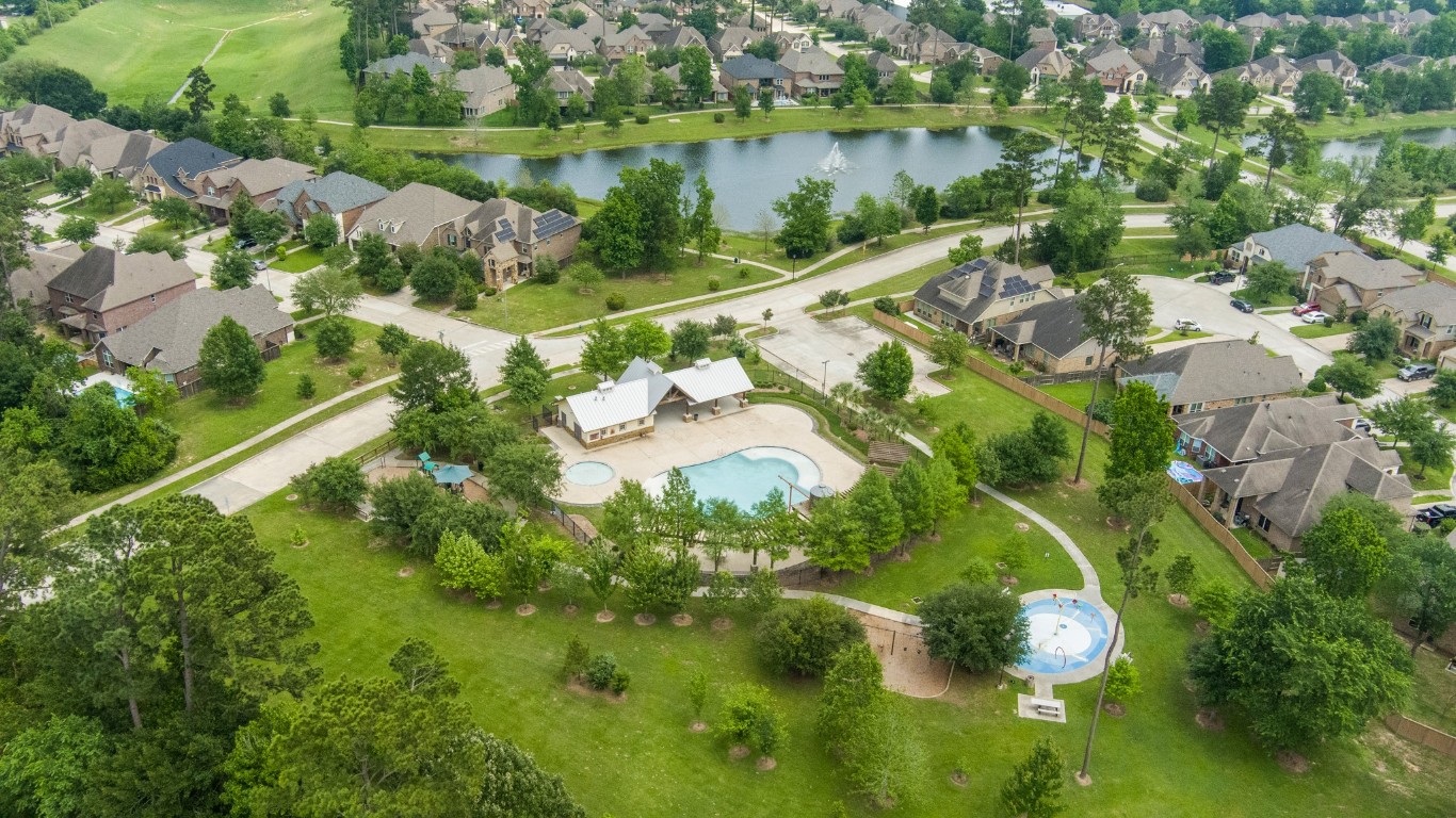22622 Cutter Mill Drive Spring, TX 77389 - Photo 36 of 40 NEIGHBORHOOD AMENITIES – More than a home, this is a lifestyle—lush green spaces, walking paths, playgrounds, and peaceful surroundings create the perfect balance of relaxation and connection.