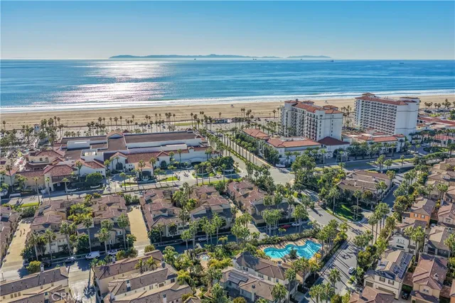 $1,749,000 | 7988 Aldea Circle, Huntington Beach, CA 92648