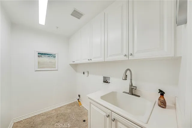 $1,749,000 | 7988 Aldea Circle, Huntington Beach, CA 92648