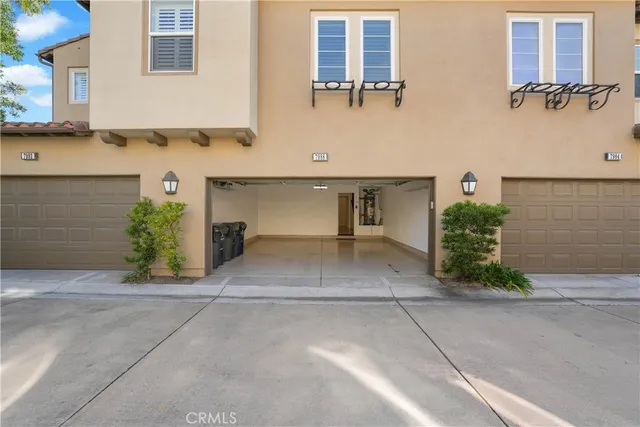 $1,749,000 | 7988 Aldea Circle, Huntington Beach, CA 92648