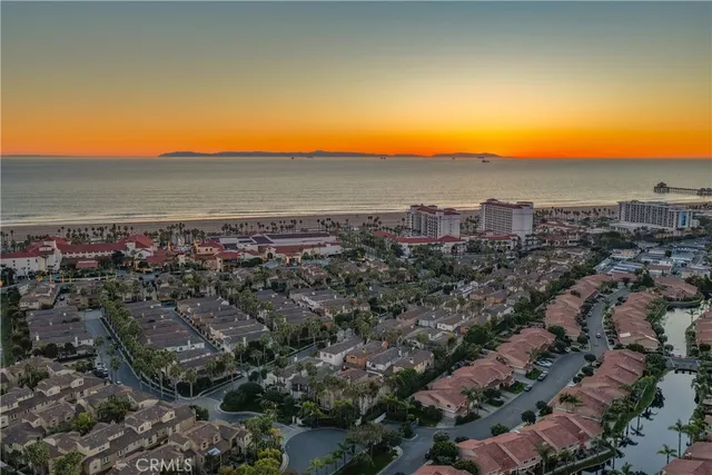 $1,749,000 | 7988 Aldea Circle, Huntington Beach, CA 92648