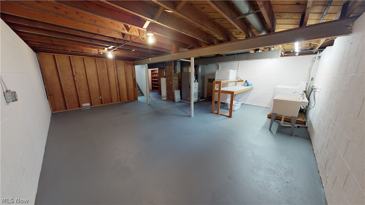 30026 Vineyard Road Willowick, OH 44095 - Photo 18 of 32