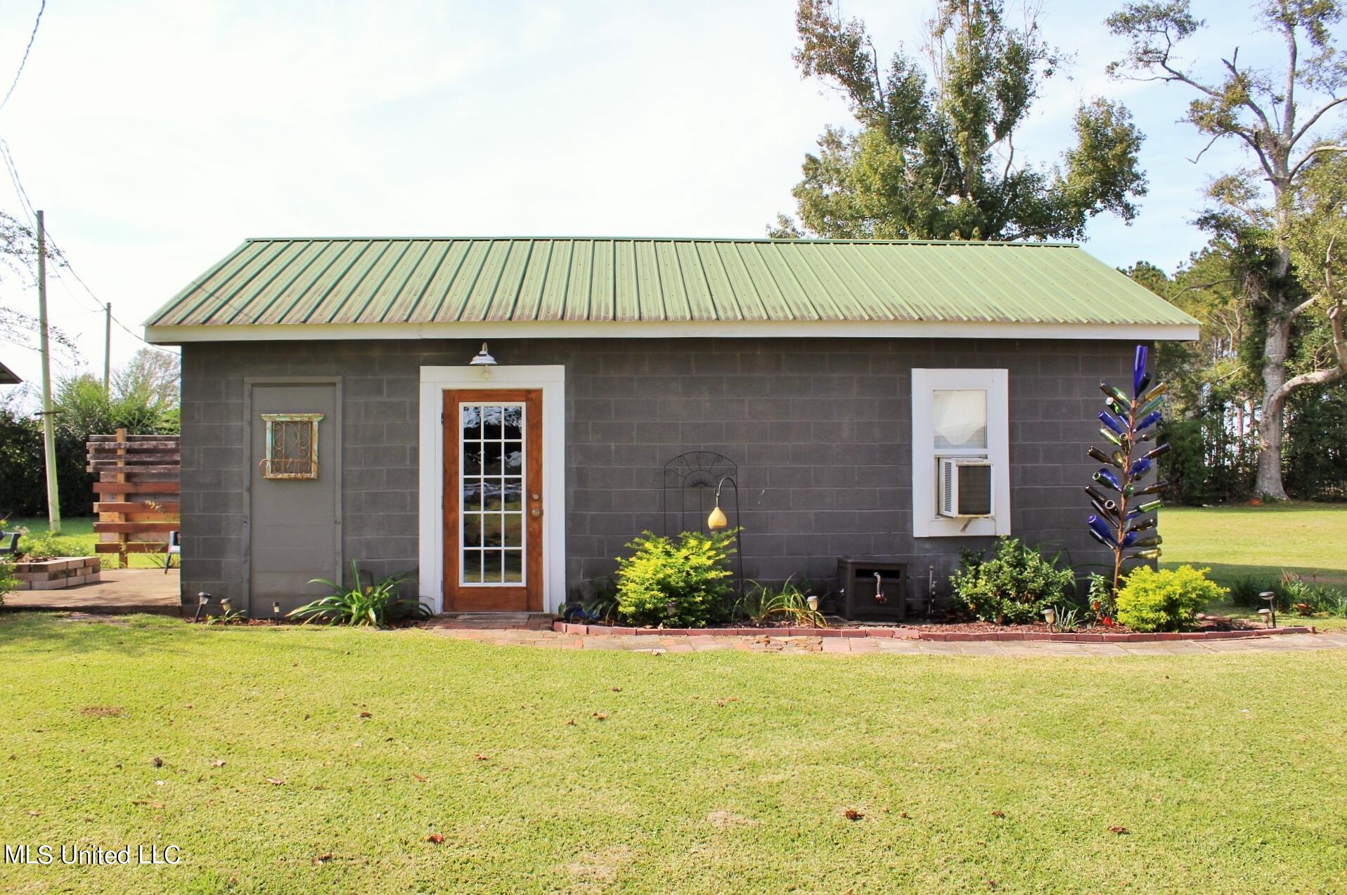 123 Gordon Road Lucedale, MS 39452 - Photo 26 of 43 25-Bonus Room
