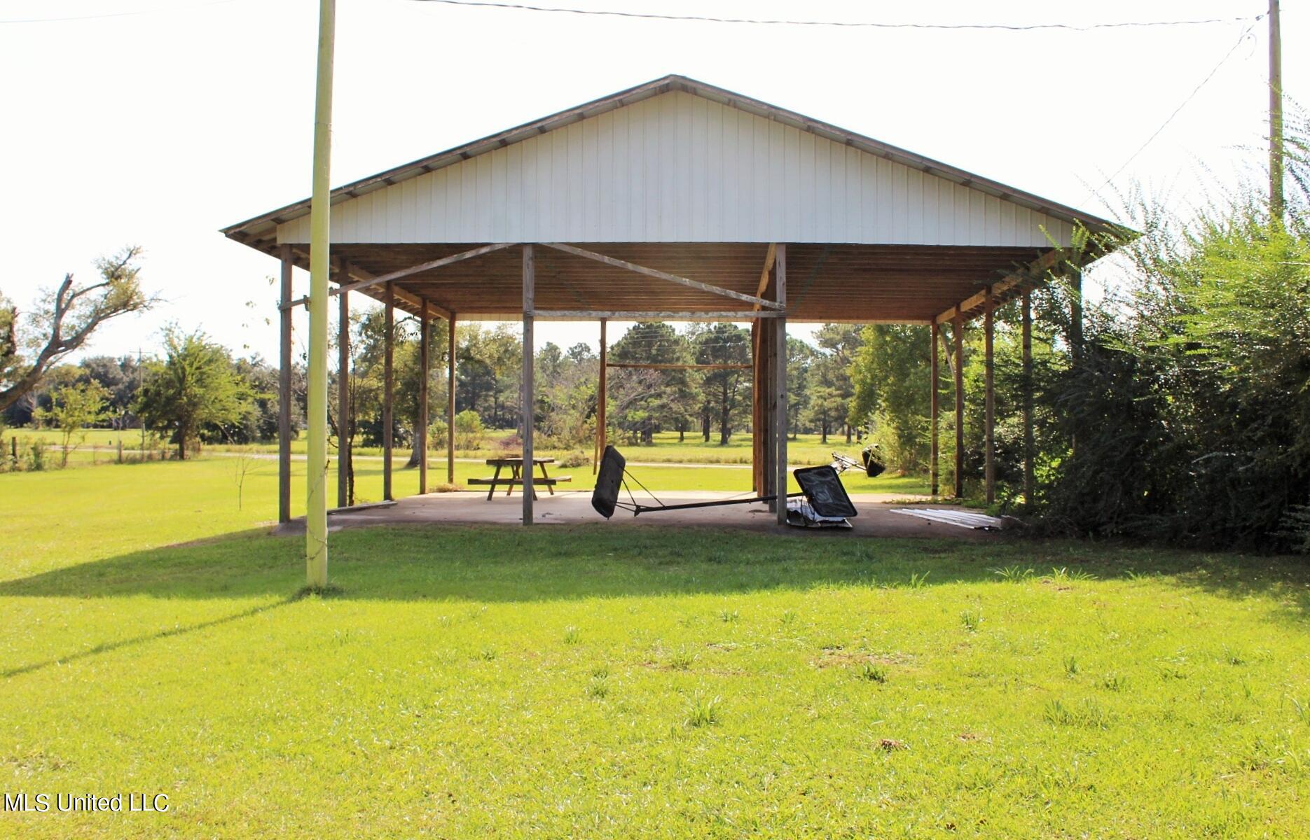 123 Gordon Road Lucedale, MS 39452 - Photo 31 of 43 30-Barn