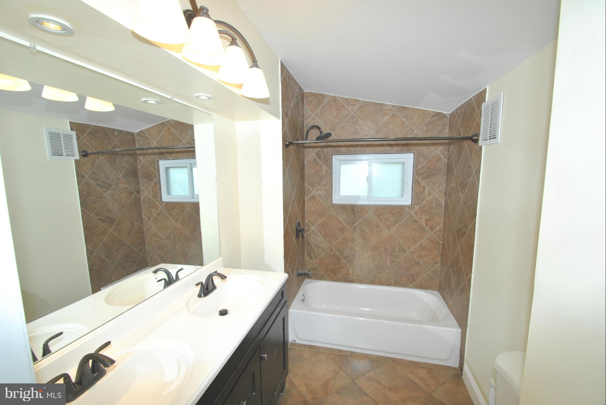 7419 Monita Road Baltimore, MD 21208 - Photo 14 of 19 Bath