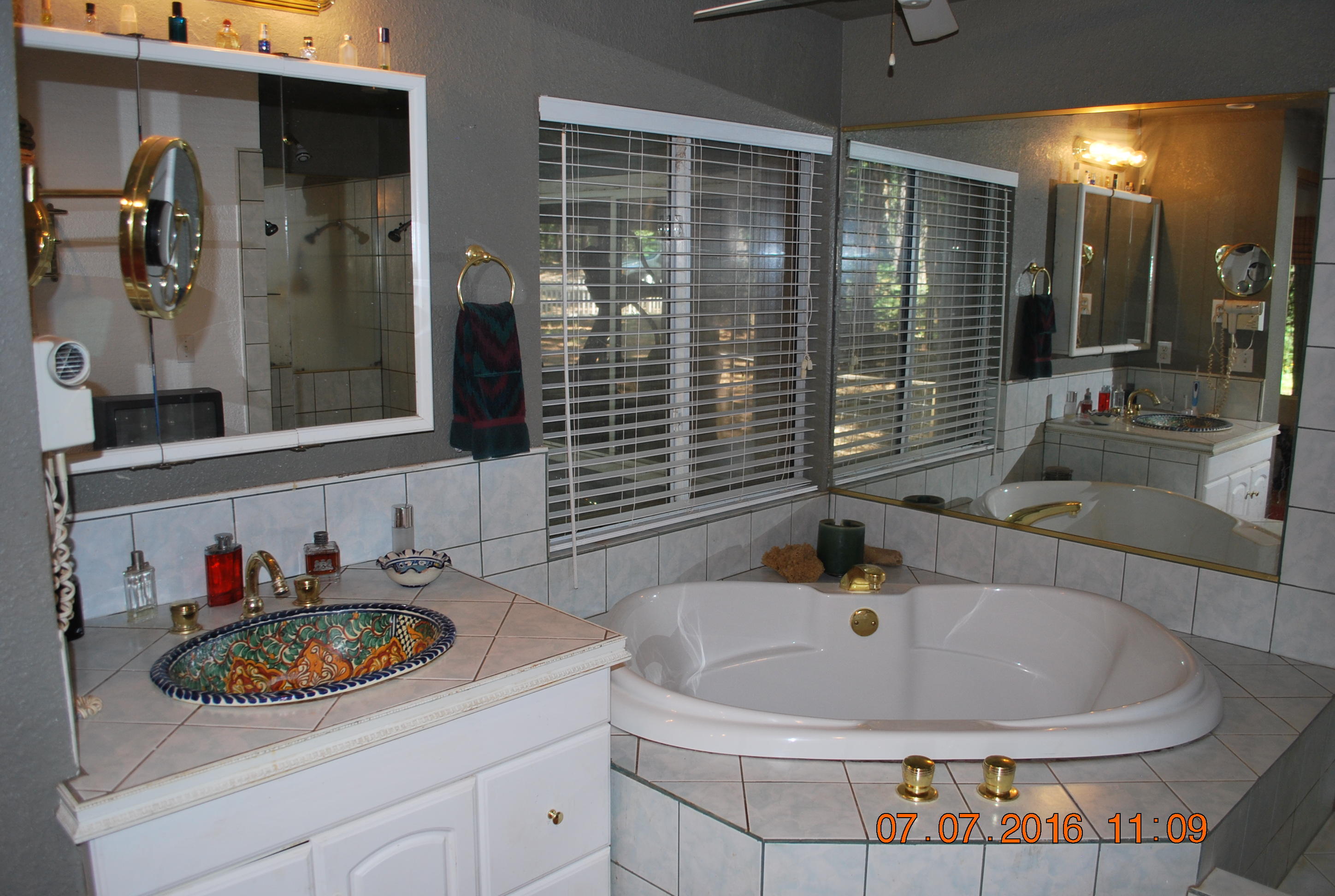 7490 Brett Road Shingletown, CA 96088 - Photo 15 of 46 7490 Brett master bathroom 1