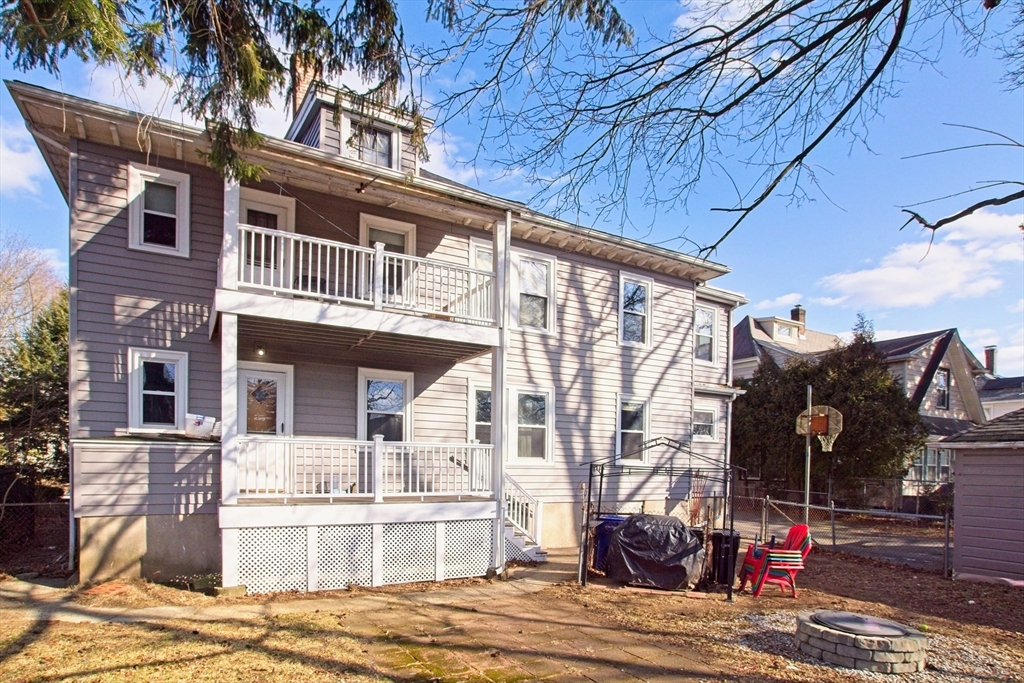 17 Briarfield Road Milton, MA 02186 - Photo 4 of 25 Gallery Image 4