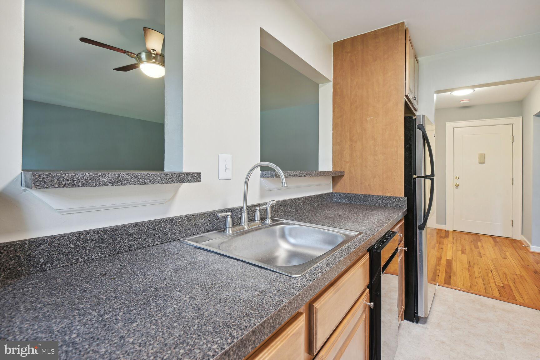2302 Colston Drive, Unit 2302C Silver Spring, MD 20910 - Photo 16 of 24