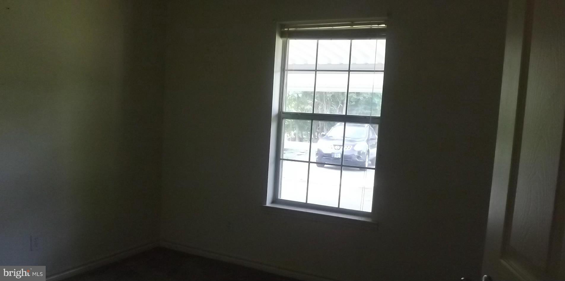 121 South Ralph Street Westminster, MD 21157 - Photo 6 of 8 Interior (General)