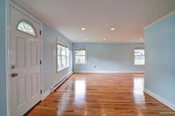 $3,500 | 30 Thayer Avenue, Unit 30, Weymouth, MA 02188