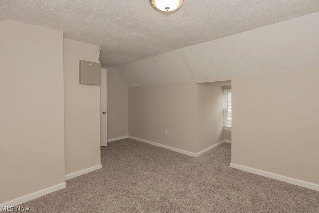 20212 Longbrook Road Warrensville Heights, OH 44128 - Photo 9 of 32