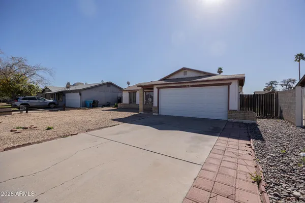$1,995 | 3629 East Blanche Drive, Phoenix, AZ 85032